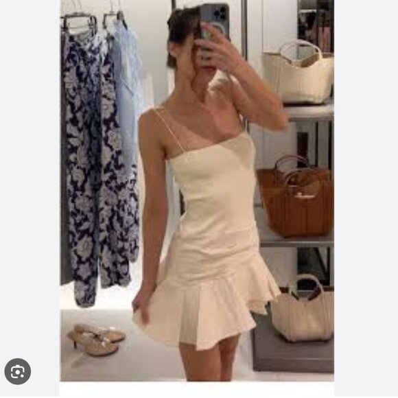 Zara Voluminous Combined Ruffle Short Dress NWT Ecru White Size Medium - Picture 5 of 11